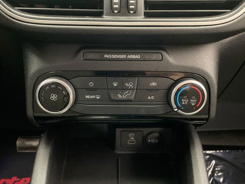 Used 2022 Ford Escape SE AWD/4WD image 21
