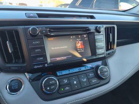 Used 2018 Toyota RAV4 XLE image 17