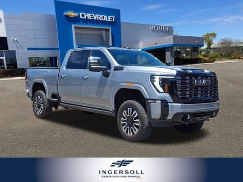 Used 2025 GMC Sierra 2500 Denali Ultimate AWD/4WD image 1