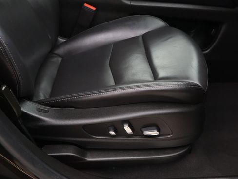 Certified 2024 Cadillac XT5 Premium Luxury image 23