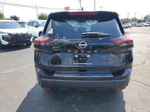 New 2026 Nissan Rogue SV w/ Cold Weather Package AWD/4WD image 6