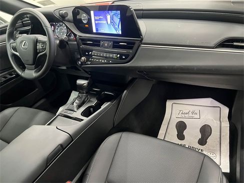 Certified 2025 Lexus ES 350 image 12