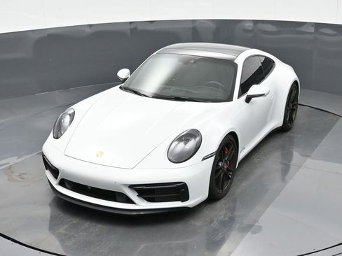 Certified 2022 Porsche 911 Carrera GTS image 33