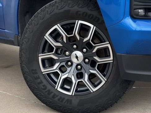 Used 2023 Chevrolet Colorado Z71 w/ Z71 Convenience Package 2 image 32