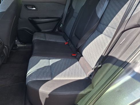 Used 2023 Nissan Rogue SV image 23