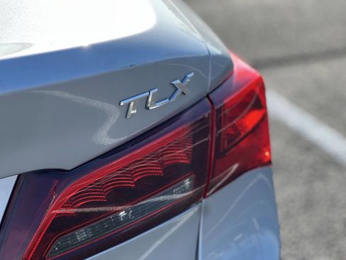 Used 2017 Acura TLX V6 image 35