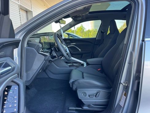 New 2025 Audi Q5 Premium Plus image 23