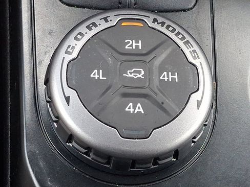 Used 2025 Ford Bronco Outer Banks w/ Sasquatch Package AWD/4WD image 24
