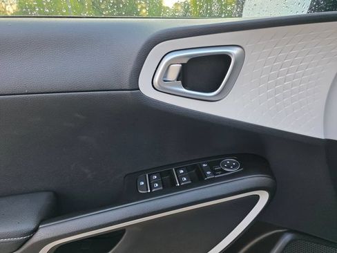 Certified 2024 Kia Soul GT-Line FWD image 25