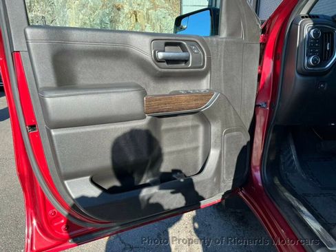 Used 2019 GMC Sierra 1500 Elevation image 18