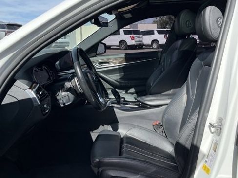 Used 2017 BMW 530i w/ Premium Package image 29