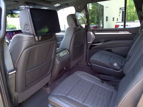 Used 2026 Cadillac Escalade V w/ LPO, Floor Liner Package AWD/4WD image 13