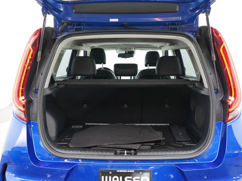 Used 2020 Kia Soul GT-Line Turbo FWD image 18