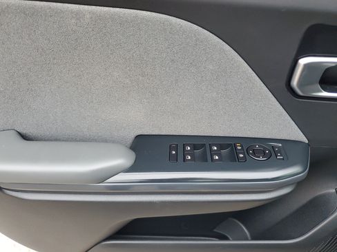 Used 2025 Kia K4 EX image 16