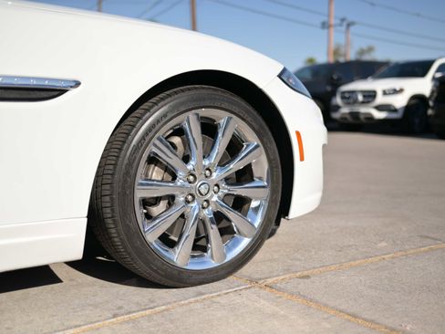 Used 2012 Jaguar XK Convertible image 19