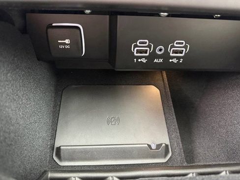 Used 2025 Jeep Wagoneer 4WD w/ Premium Group I image 33