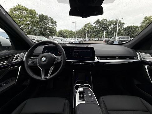 Used 2023 BMW X1 xDrive28i w/ Premium Package AWD/4WD image 18