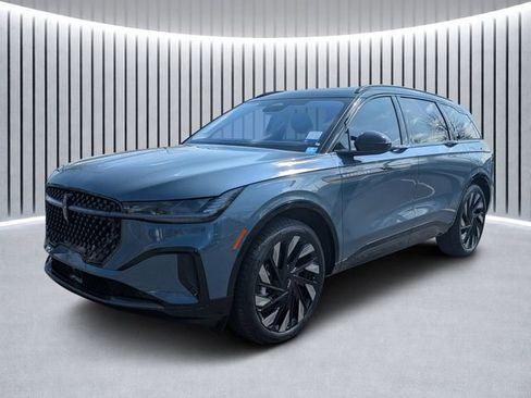 New 2026 Lincoln Nautilus Reserve image 6