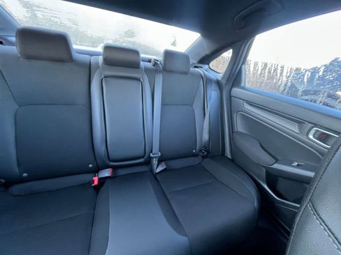 Used 2025 Honda Civic Sport image 35