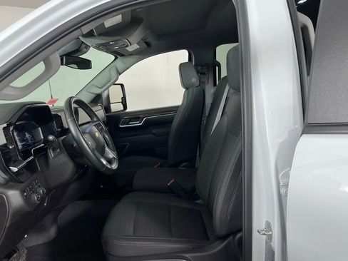 Used 2025 Chevrolet Silverado 3500 LT w/ Convenience Package image 20