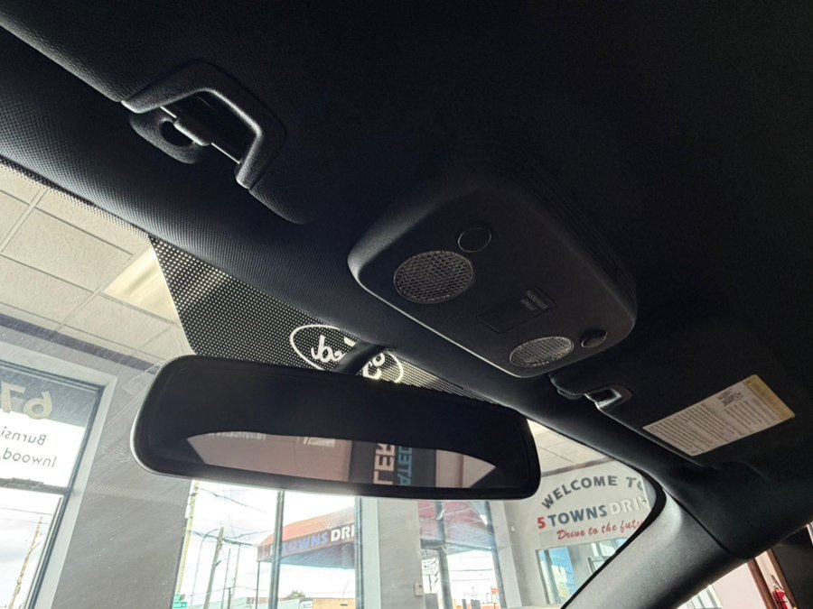 Used 2017 Ford Mustang Coupe RWD image 46