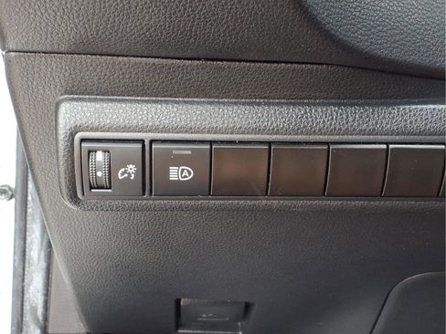 Used 2024 Toyota Corolla LE FWD image 15