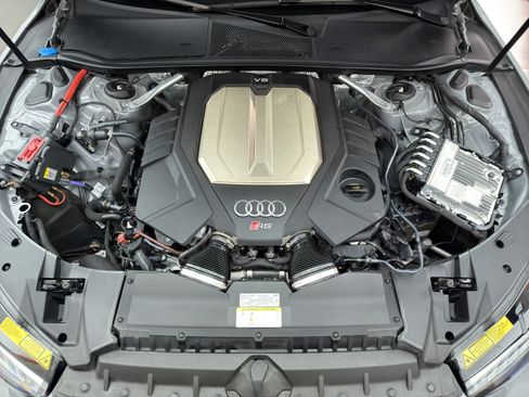 Used 2023 Audi RS 7 Sportback w/ Carbon Optic Package AWD/4WD image 21