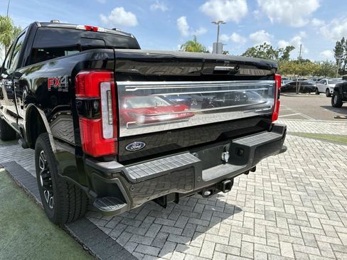 Used 2024 Ford F250 Platinum AWD/4WD image 9