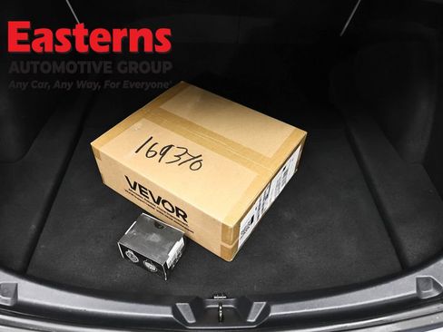 Used 2018 Tesla Model 3 Long Range image 9