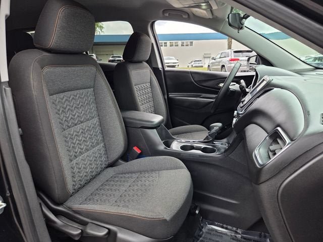 Used 2024 Chevrolet Equinox LT AWD/4WD image 16