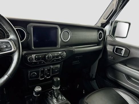Used 2023 Jeep Gladiator Overland w/ Popular Equipment Package AWD/4WD image 28