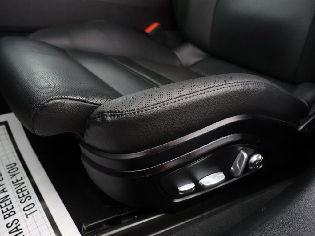 Used 2018 Porsche Panamera 4S AWD/4WD image 22