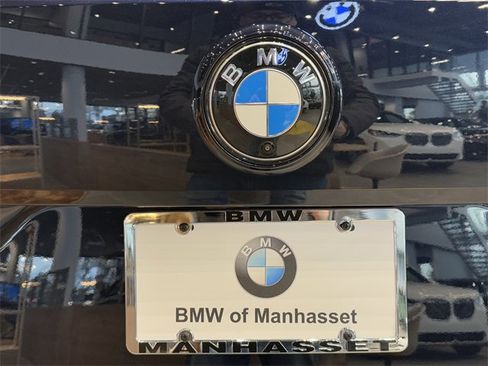 New 2026 BMW iX xDrive45 w/ M Sport Package image 34