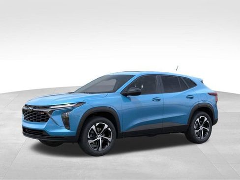 New 2026 Chevrolet Trax RS image 2