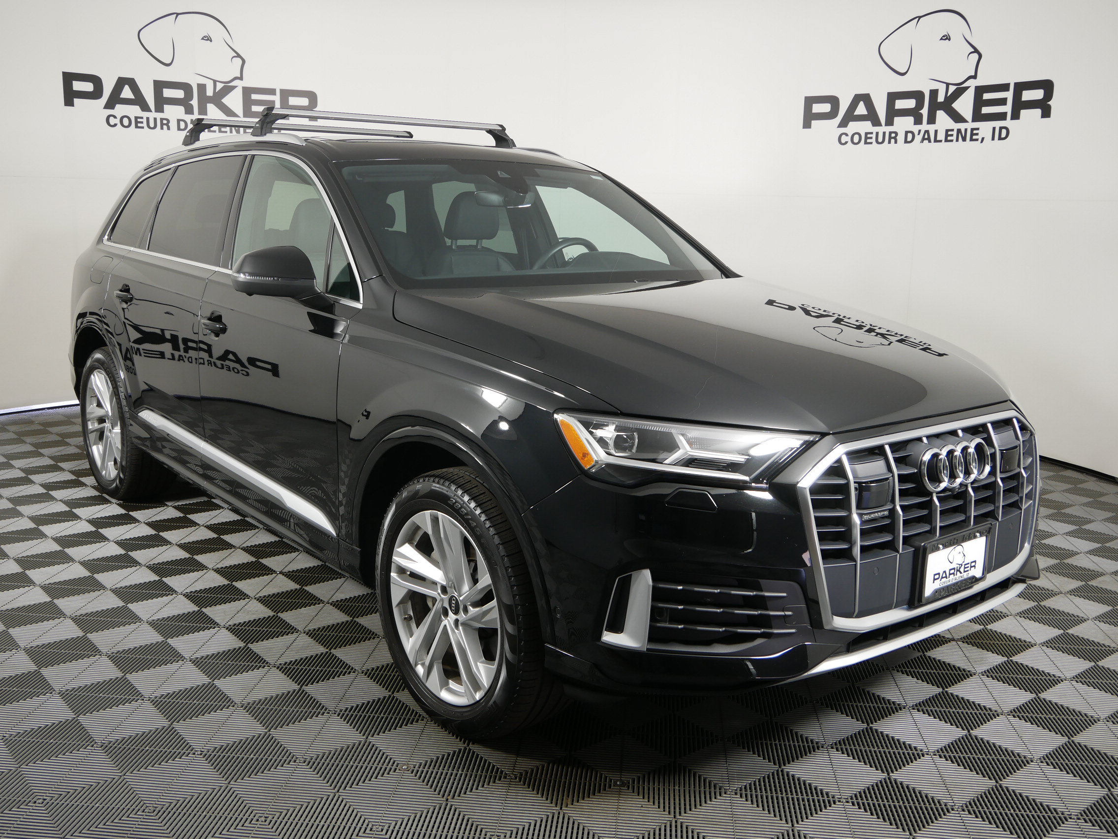 Used 2023 Audi Q7 2.0T Premium w/ Convenience Package AWD/4WD image 4