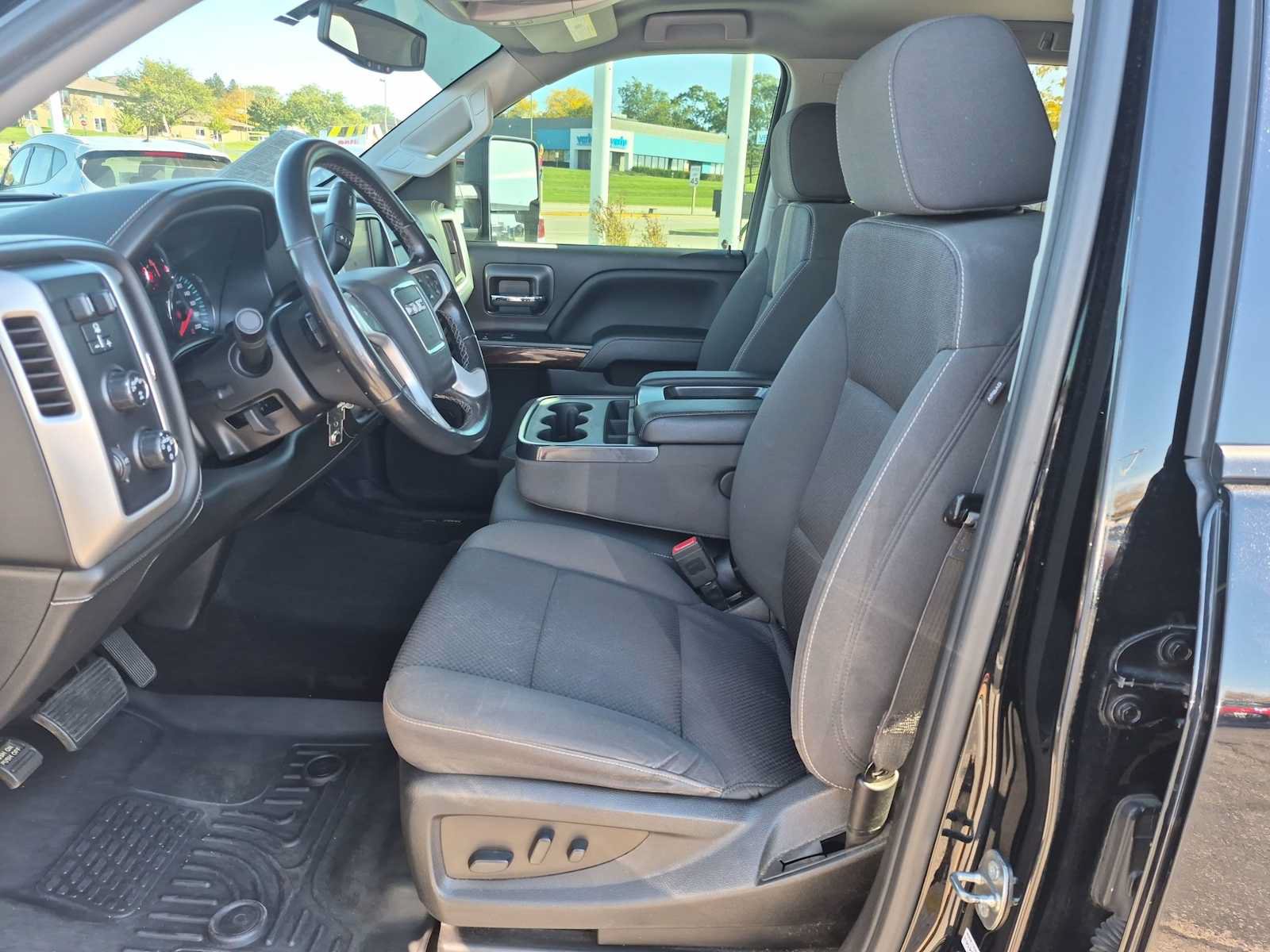 Used 2018 GMC Sierra 1500 SLE w/ Elevation Edition AWD/4WD image 16