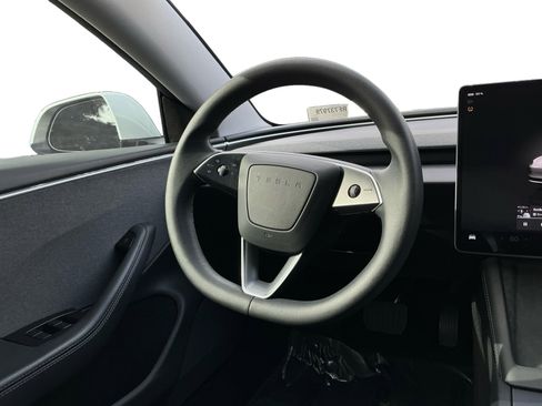 Used 2024 Tesla Model 3 Standard Range image 12