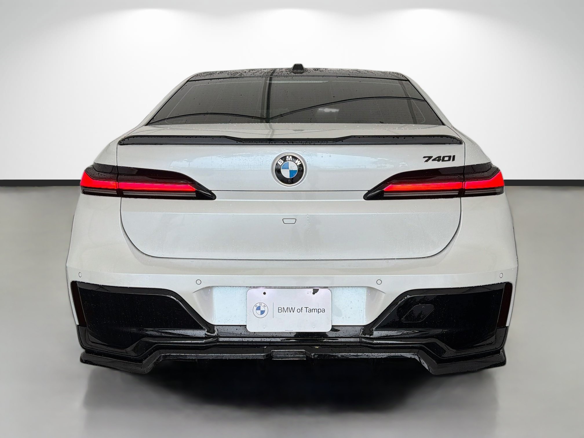 Used 2023 BMW 740i RWD image 4