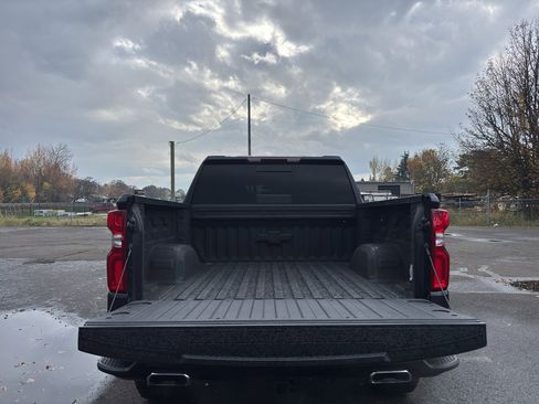 Used 2024 Chevrolet Silverado 1500 LT Trail Boss w/ LT Trail Boss Premium Package image 8