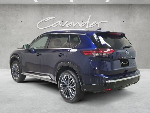 New 2026 Nissan Rogue Platinum image 14