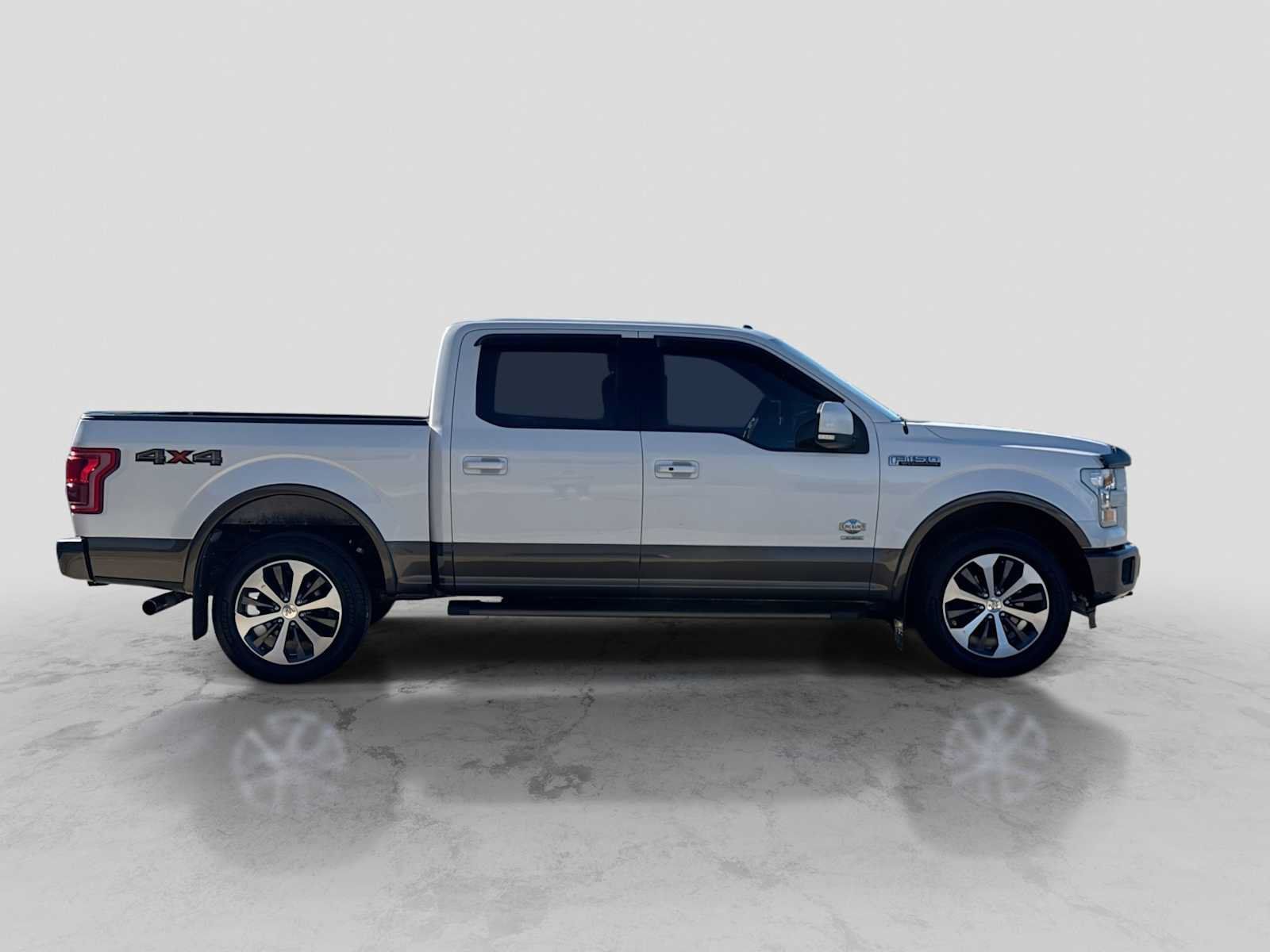 Used 2015 Ford F150 King Ranch w/ Equipment Group 601A Luxury AWD/4WD image 7