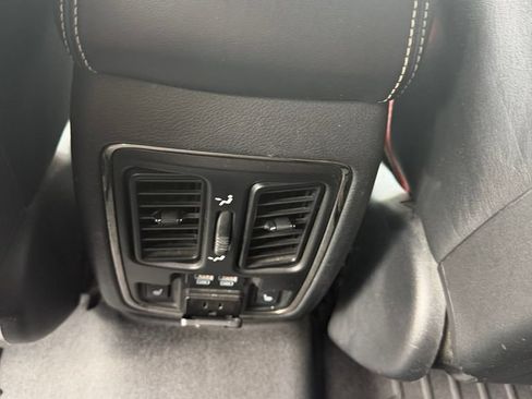 Used 2018 Dodge Durango SRT w/ SRT Interior Appearance Group AWD/4WD image 20