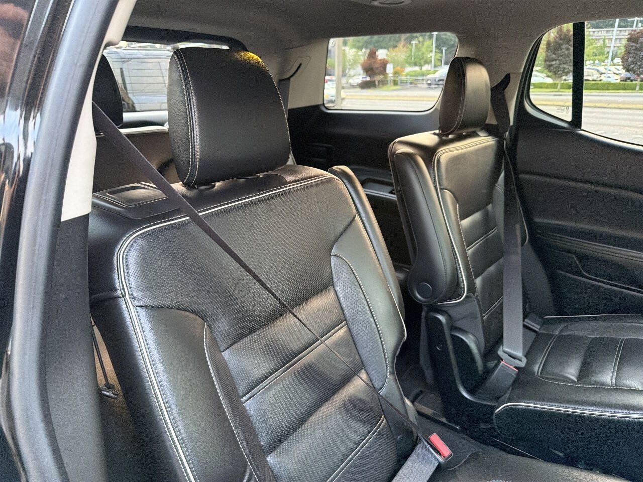 Used 2017 GMC Acadia Denali AWD/4WD image 21