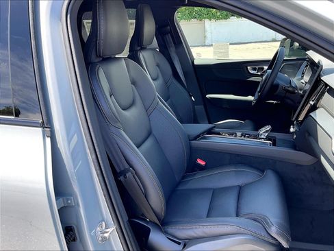 New 2026 Volvo XC60 T8 Ultra w/ Protection Package Premier AWD/4WD image 31