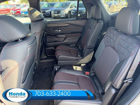 New 2026 Honda Pilot Black Edition image 28