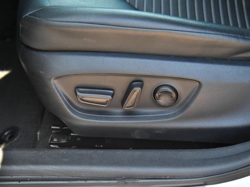 Used 2024 Toyota Camry SE FWD image 17