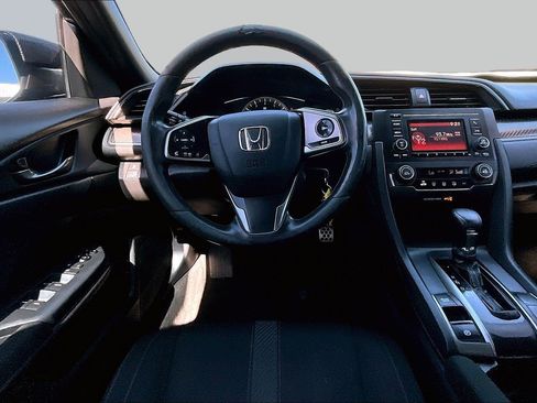 Used 2017 Honda Civic Sport image 5