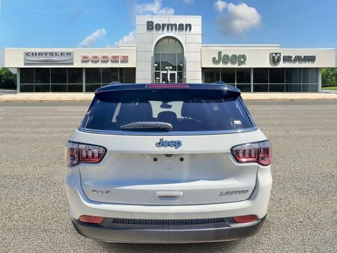 Used 2023 Jeep Compass Limited AWD/4WD image 6