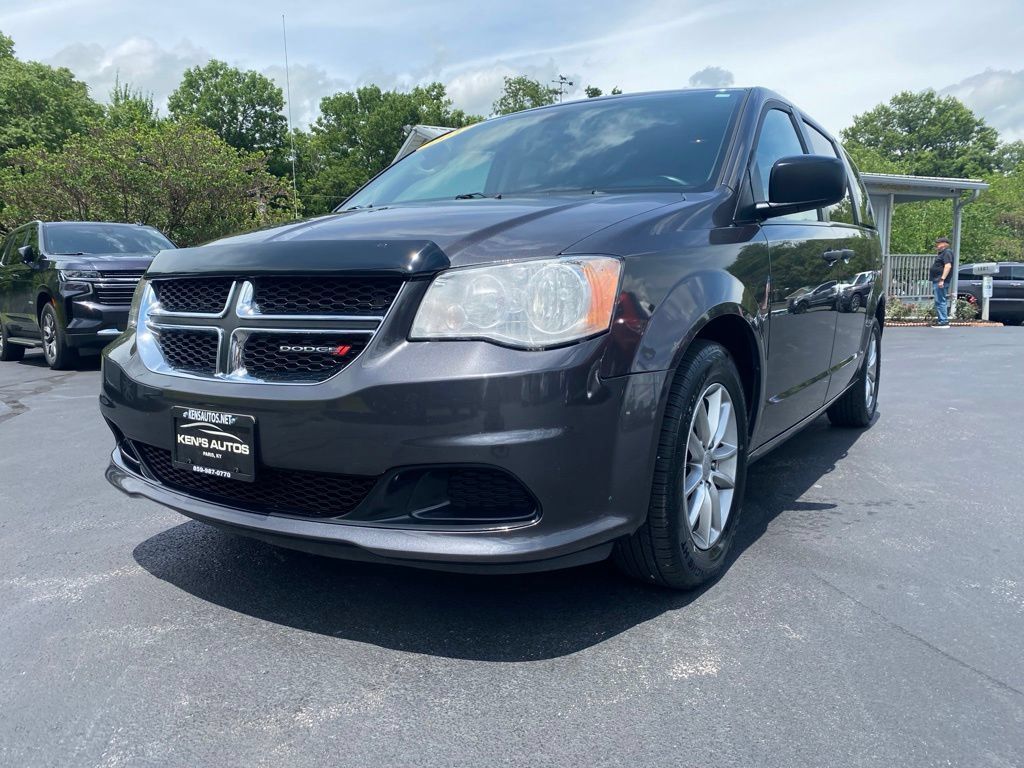 Used 2019 Dodge Grand Caravan SE FWD image 1