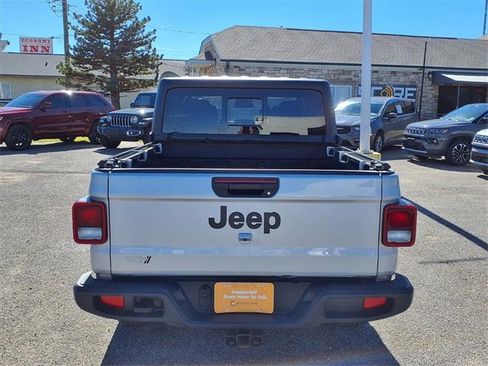 Certified 2024 Jeep Gladiator Sport image 18